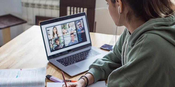 Online Eğitim Sistemi: Geleceğin Eğitimi Hakkında Bilmeniz Gerekenler